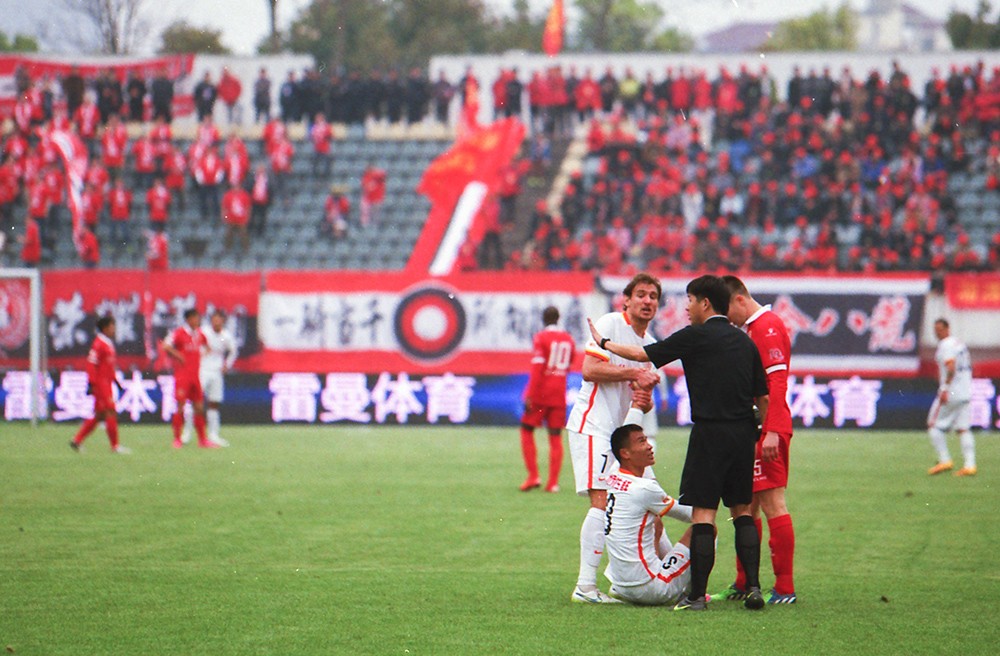 中国足球甲级联赛2016第一轮 湖南湘涛vs北京人和 赛果0:0-菲林中文-独立胶片摄影门户！