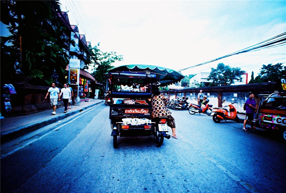 胶片下的曼谷和清迈-菲林中文-独立胶片摄影门户！
