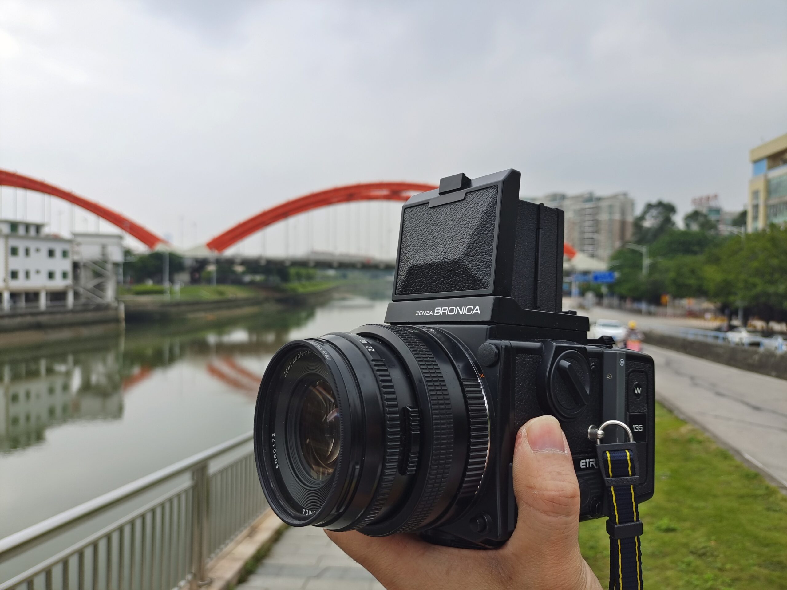 BRONICA ETR 645中画幅系列相机-菲林中文-独立胶片摄影门户！