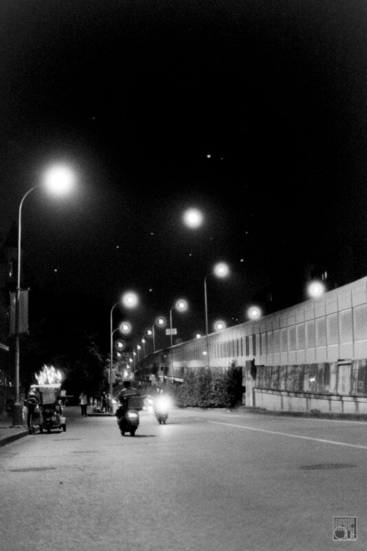 二发：还是爱克发APX400黑白